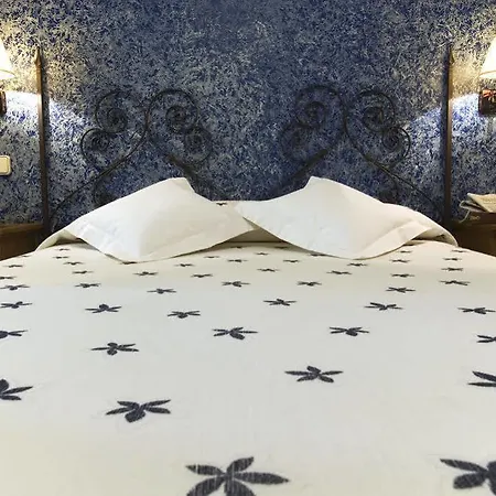 De Otel 2*