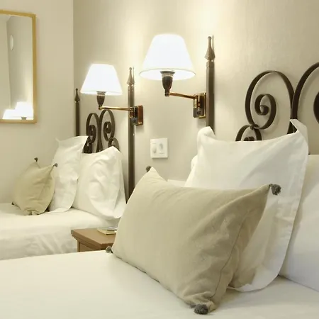 De Hotel 2*